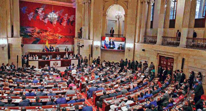 Presupuesto 2026 quedó en $546,9 billones tras primer debate en el Congreso La cifra aprobada en las comisiones económicas reduce en $10 billones la propuesta inicial del Gobierno, que ascendía a $556
