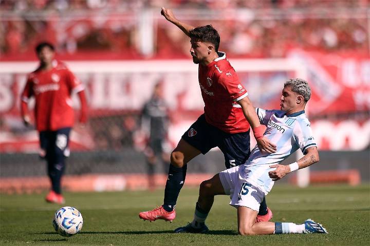 Racing e Independiente se ven las caras en una nueva edición del clásico de Avellaneda