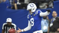 Colts punt for first time in season, lead Titans 17