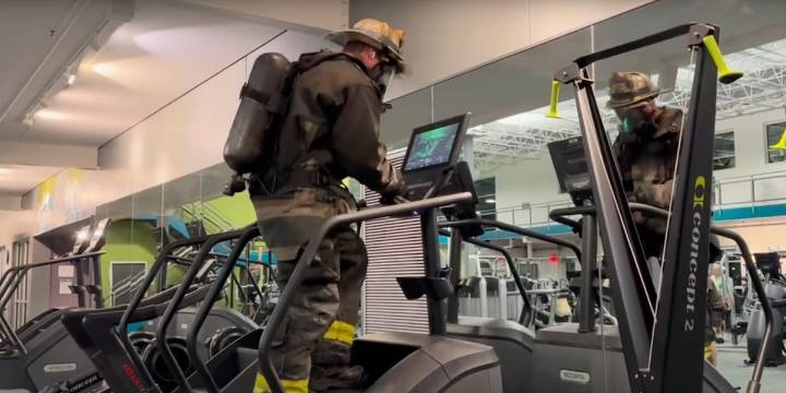 Elkhart firefighter honors 9/11 victims by climbing stair machine in full gear