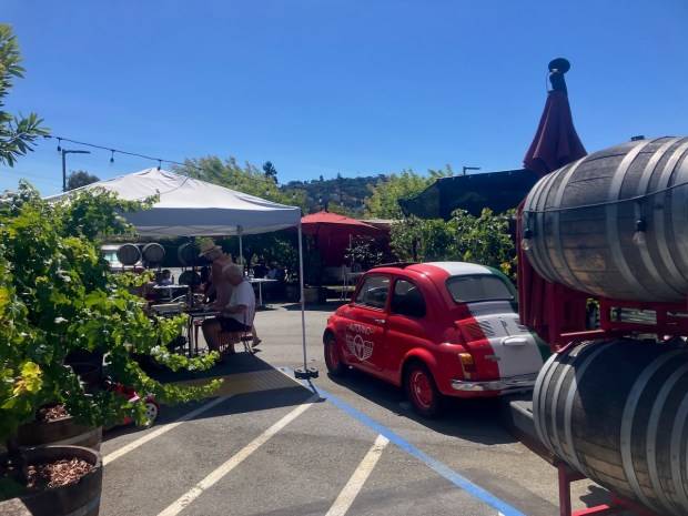 Sip your way through the Midpeninsula Wine Trail