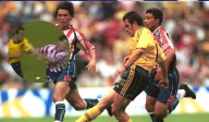 La vez que Cuauhtémoc Blanco perdió la cabeza y golpeó a un jugador de Chivas tras perder
