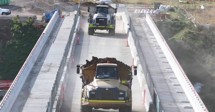 Singleton bypass: progress on bridges and roadworks