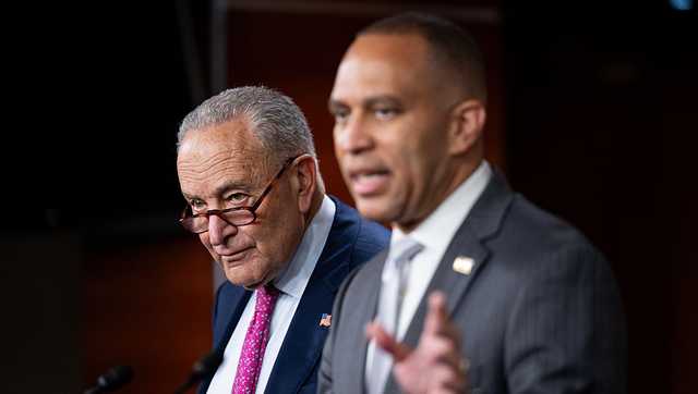 Trump to meet Democrats ahead of shutdown deadline
