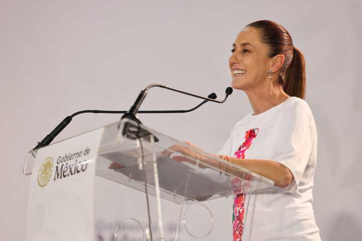 Anuncia Presidenta pago a docentes de Telesecundaria