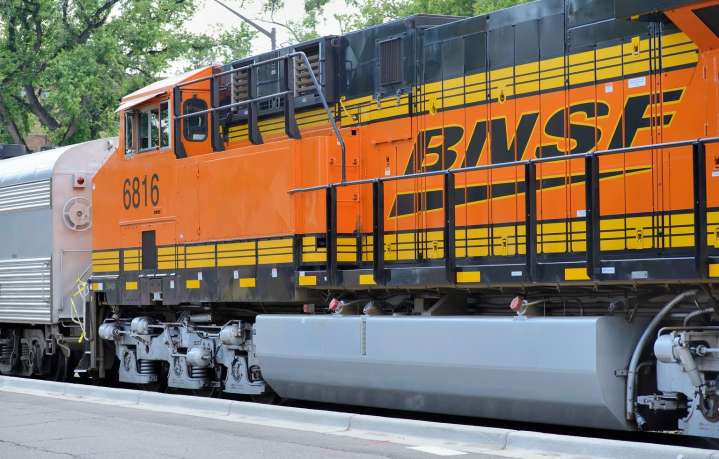 Berkshire Hathaway: Defensive Strength Matters This September (NYSE:BRK.B)