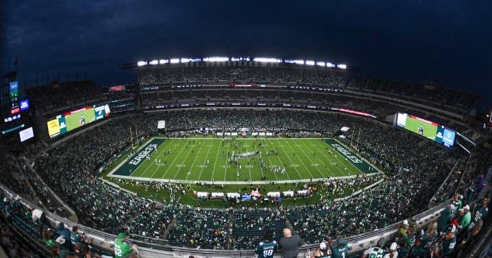 WATCH: Eagles unveil 2024 World Champions banner prior to Week 1 opener vs. Cowboys