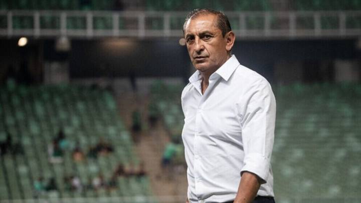Ramón Díaz lleva 30 años como DT y a los 66 asumirá en un equipo que fue campeón del mundo