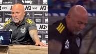 Mira la furiosa reacción de Sampaoli y el "palo" contra sus jugadores tras derrota y eliminación ante clásico rival en su debut en el Mineiro Fue 4