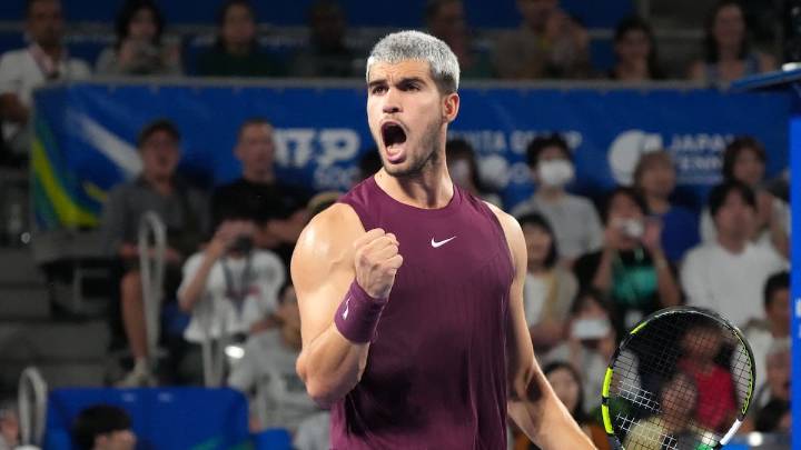 Alcaraz, lanzado en el Torneo de Tokio: arolla a Nakashima y se medirá a Ruud en su novena semifinal consecutiva