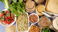 Estos son los alimentos que consumen las personas inteligentes, según la IA