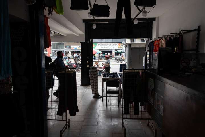 Se registra fuerte bajón eléctrico en la Gran Caracas y otras regiones de Venezuela