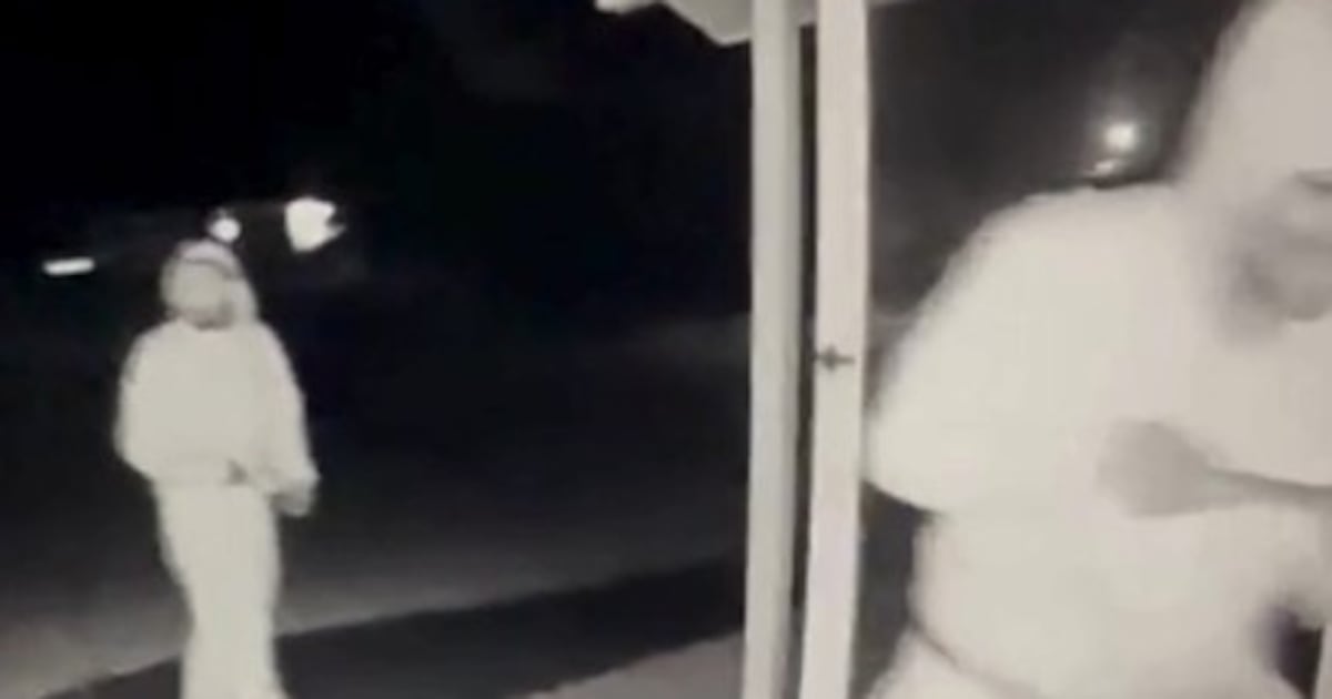 Woman killed after seeing burglars at door, returning home, police say
