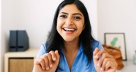 Neuroscientist urges never look into someone's right eye