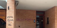 Protesta estudiantil frente a la Universidad Pedagógica en Bogotá terminó en actos vandálicos: dañaron bienes públicos y privados
