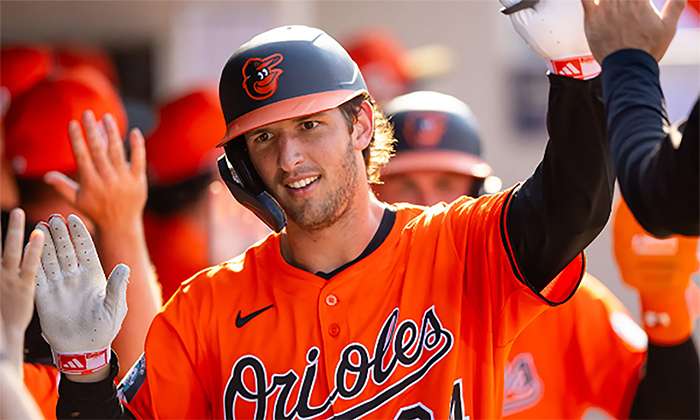 Orioles se impone a Padres por 4