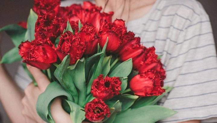 Flores a domicilio: cómo enviar belleza en solo unos clics