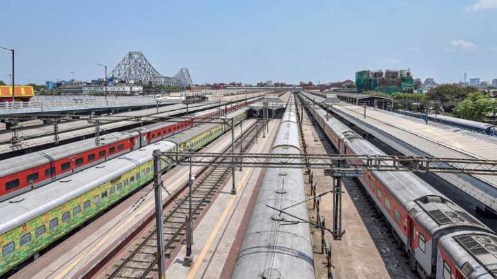Mumbai railway mega block: List of local trains, stations and routes to be affected