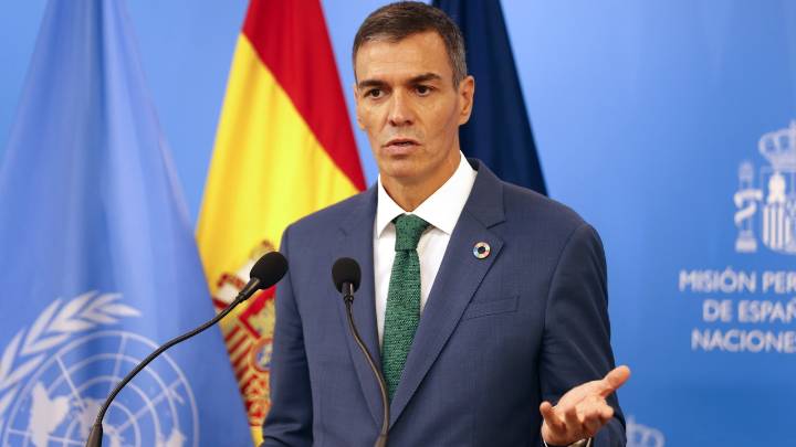 The Telegraph acusa a Sánchez de utilizar a Gaza como cortina de humo para "salvar su piel"