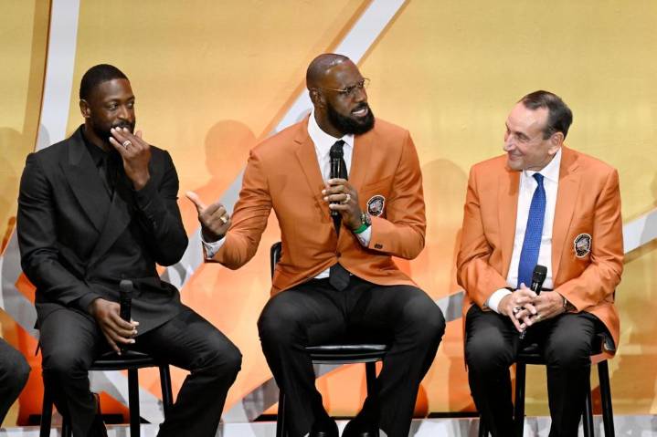LeBron James writes op-ed for Chinese state media