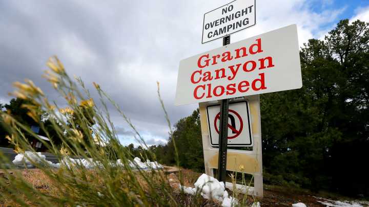 Former national park superintendents urge Trump administration to close parks in case of shutdown