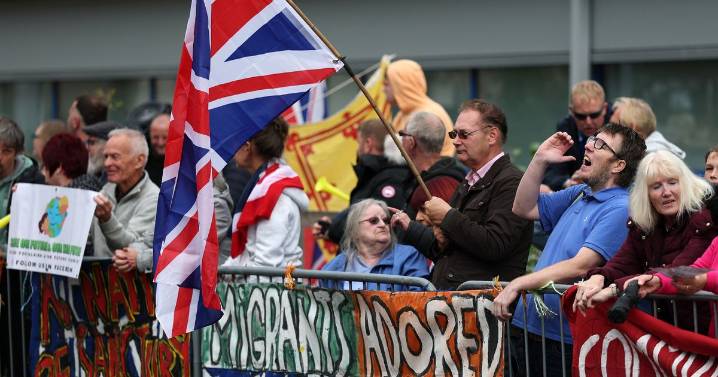 Former Falkirk MP 'appalled' at asylum hotel protests and pleads for locals to remember town motto