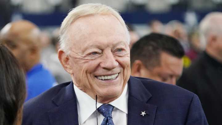 Jerry Jones gives Micah Parsons bulletin
