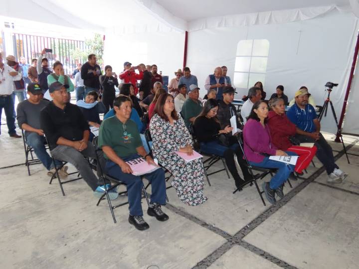Texcoco entrega apoyos a productores para impulsar el campo