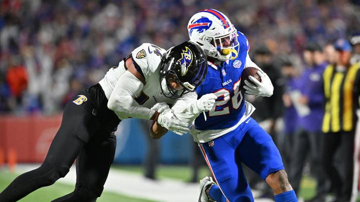 Ravens’ Kyle Hamilton sends blunt reaction to Bills’ comeback