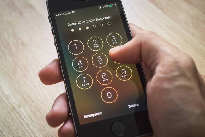 Apple backports patch to older kit after 0-day exploitation • The Register