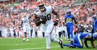 Browns players switch it up with new jersey numbers for week 1