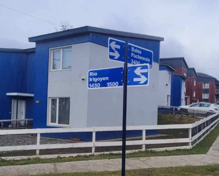 Ushuaia refuerza la señalización vial en el barrio Río Pipo