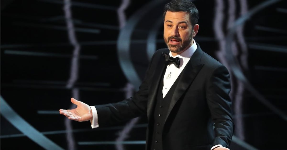 Provocaron suspensión “indefinida” de su programa: ¿Qué dijo Jimmy Kimmel sobre el asesinato de Charlie Kirk?