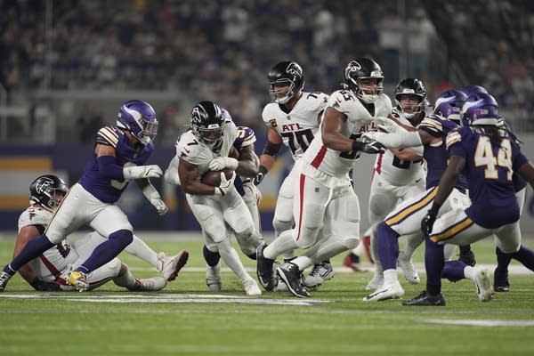 The Atlanta Falcons beat the Minnesota Vikings 22