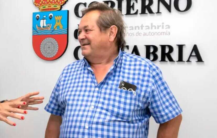 El regionalista Manuel Grande dimite como alcalde de Tudanca, cuya mayoría pasará al PP