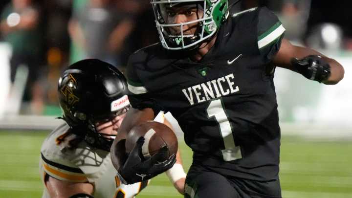 Venice Indians defeat Bishop Verot Vikings