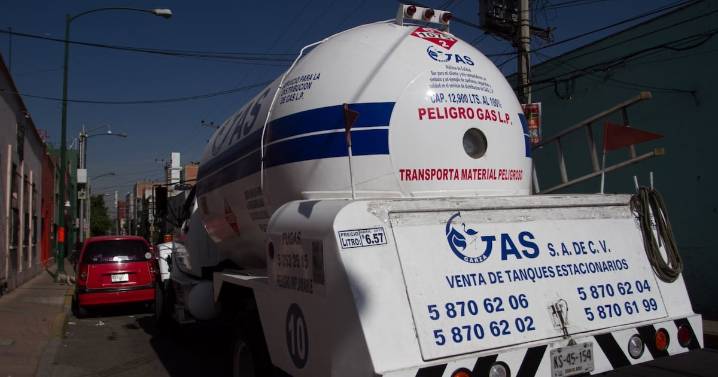 Alistan regulación de pipas de gas LP en CDMX, no podrán circular en horas pico
