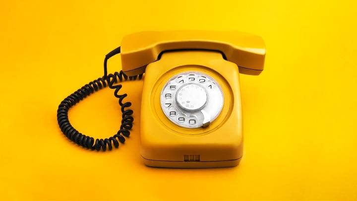 Cortes masivos de las líneas 911 paralizan el estado de Misisipi: autoridades activan números alternativos de emergencia
