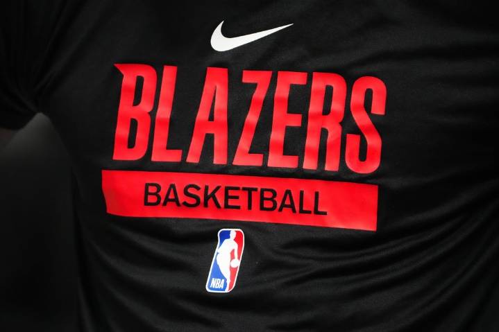Deadspin | Blazers' sale deal signed, governors' approval next