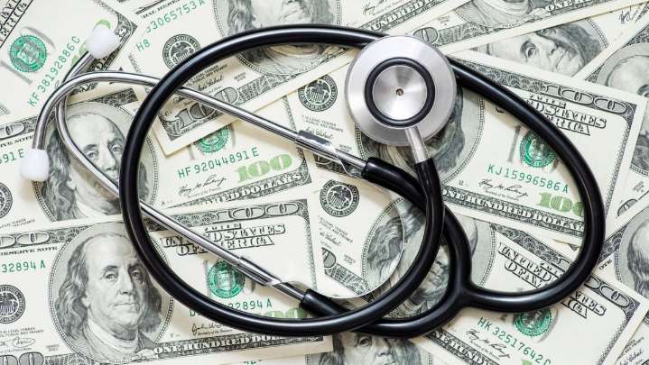 Factores que explican el alto costo de tu primera factura de Medicare