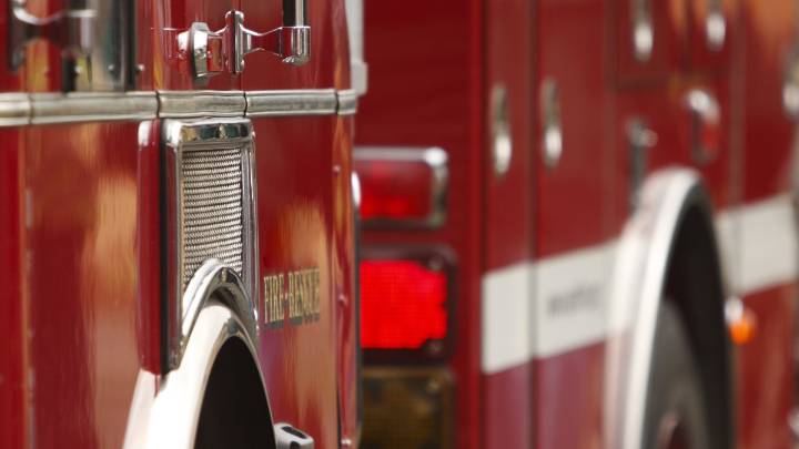 Incendio de vegetación en Castro Valley – Telemundo Area de la Bahía 48