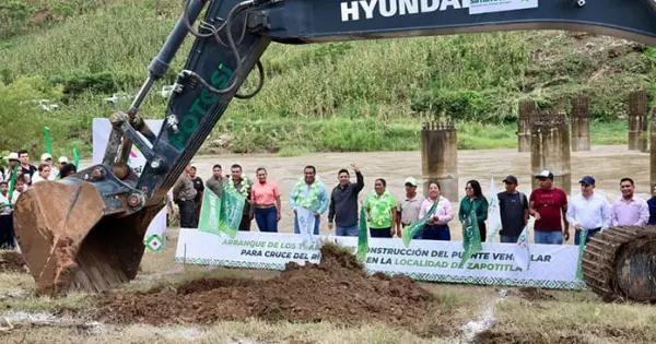 Gallardo construye obras sin límites en la Huasteca Sur