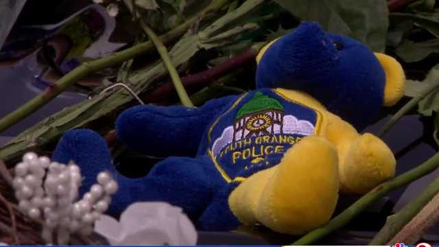 Edgewater rallies to support fallen officer David Jewell's family