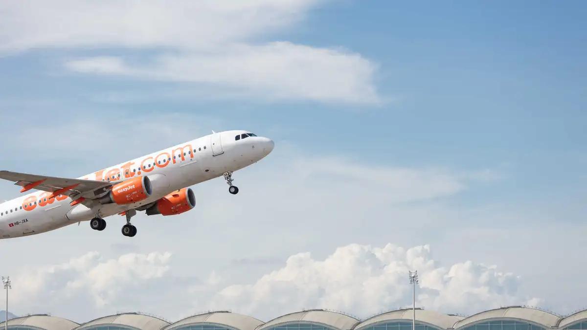 La Brújula de la Economía: Inversión en aeropuertos, la reforma del despido y la crisis de la vivienda