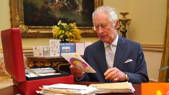 Royal author reveals unknown secrets of red boxes and how ‘tricky’ family papers are handled