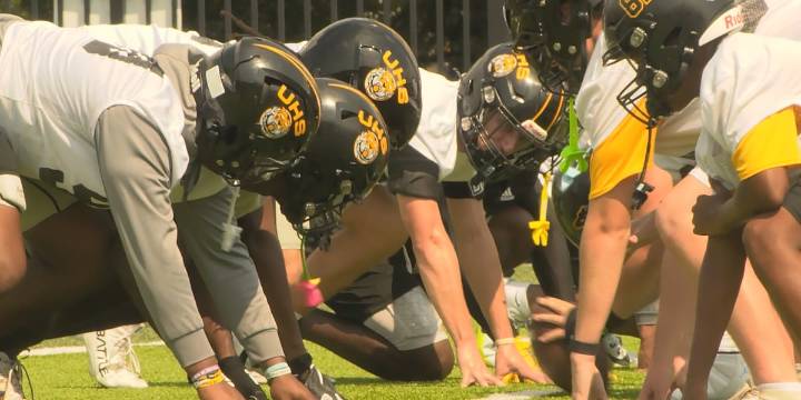 U-High football player receives treatment from Ochsner doctors for leg pain before it was too late
