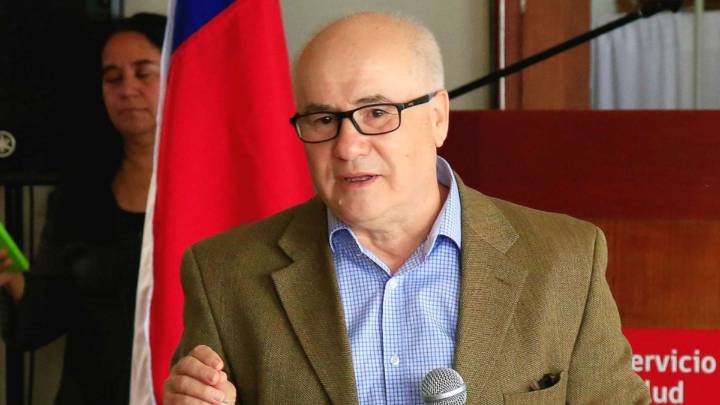Suspenden a director del Servicio de Salud de Concepción tras ser vinculado con asesor narco
