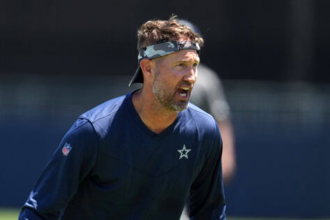 Brian Schottenheimer Receives Disappointing Jadeveon Clowney News After Cowboys’ Failed Signing Attempt Looks like Brian Schottenheimer's influence on Jadeveon Clowney didn't work as the Cowboys faile