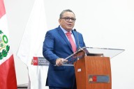 Juan José Santiváñez anuncia que impugnará peritaje fiscal de su voz