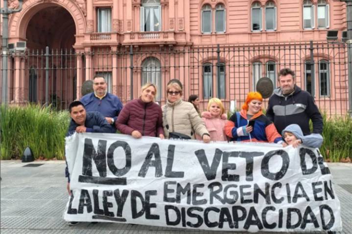 Discapacidad: el Gobierno promulgó la Ley de Emergencia, pero postergó aplicación